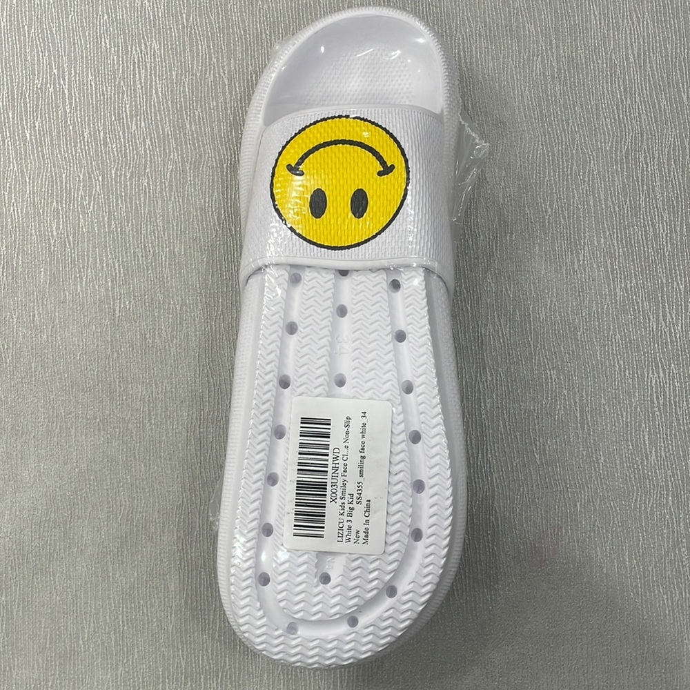 Smiley face white cloud slides nwt size 3 big kids